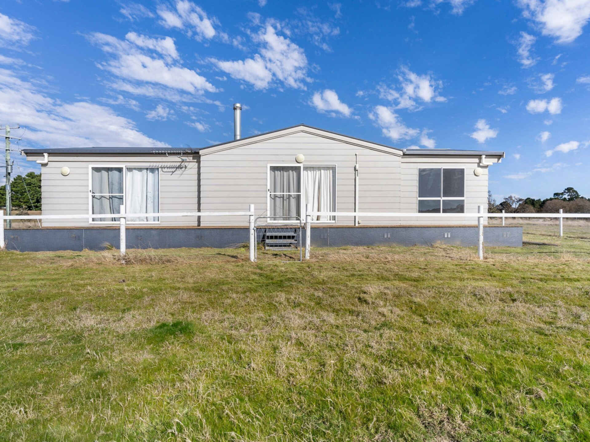 15 Crowthers Lane Goulburn