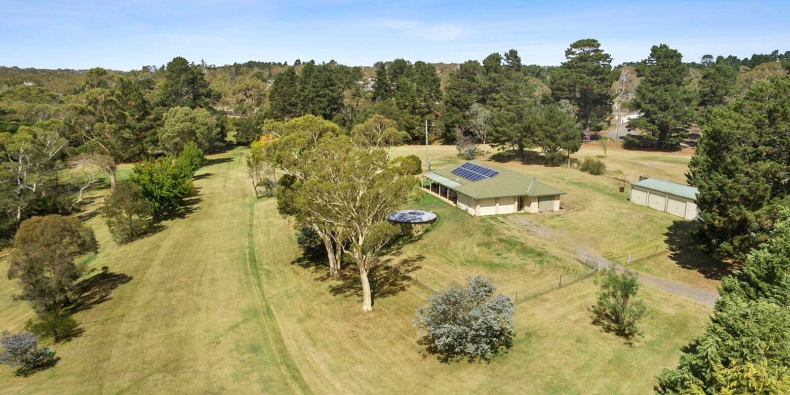 28 Banksia Avenue Tallong