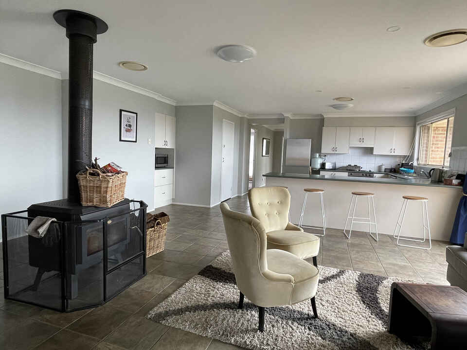 1669 Caoura Road Tallong