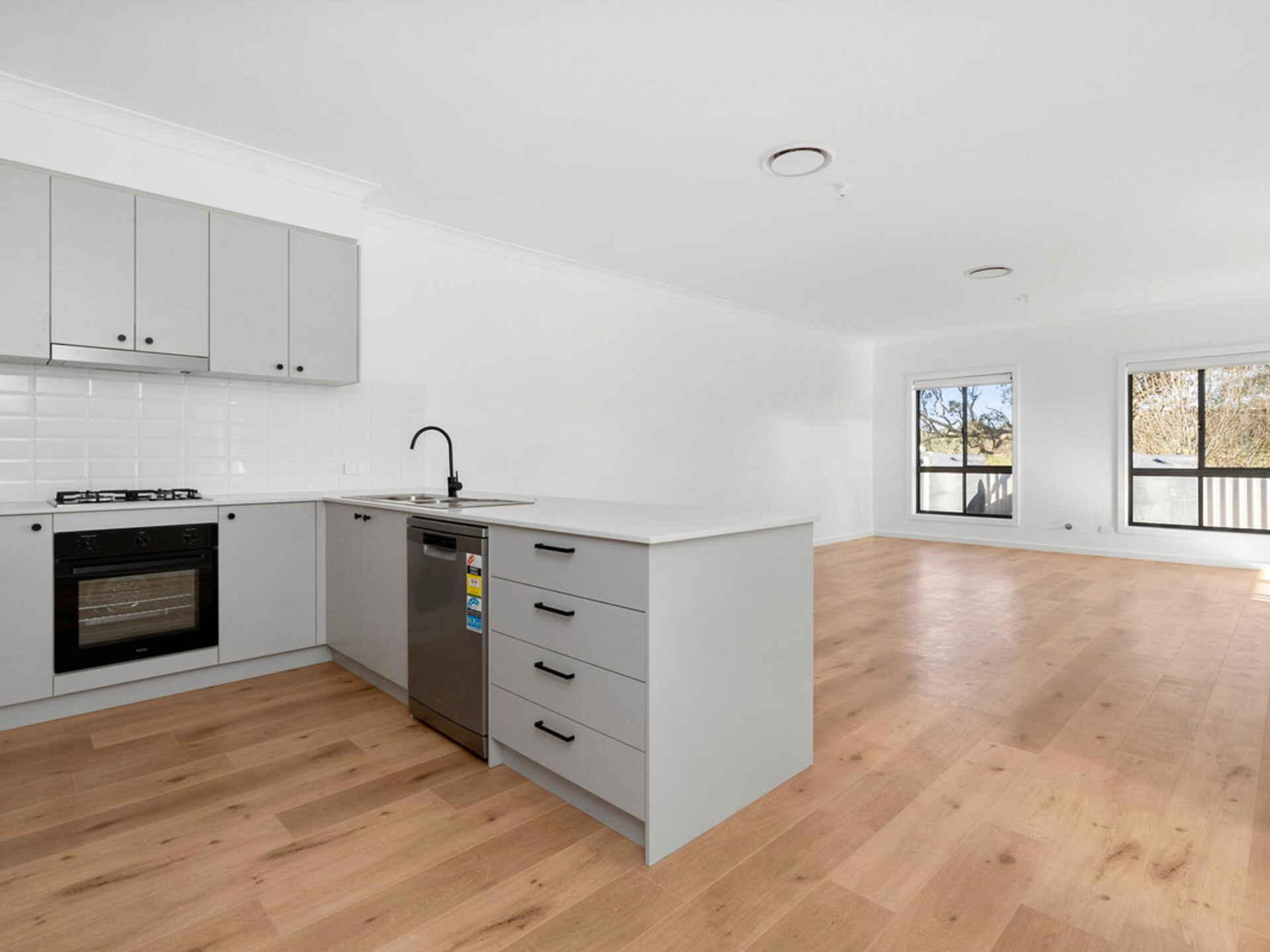 32a Aston Martin Drive Goulburn