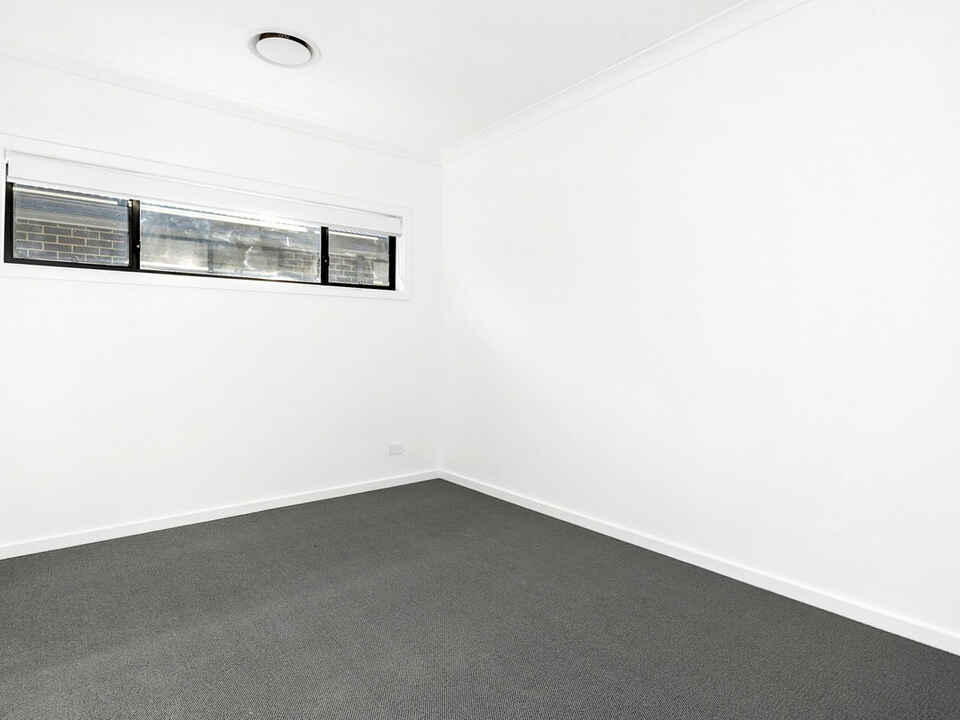 32a Aston Martin Drive Goulburn