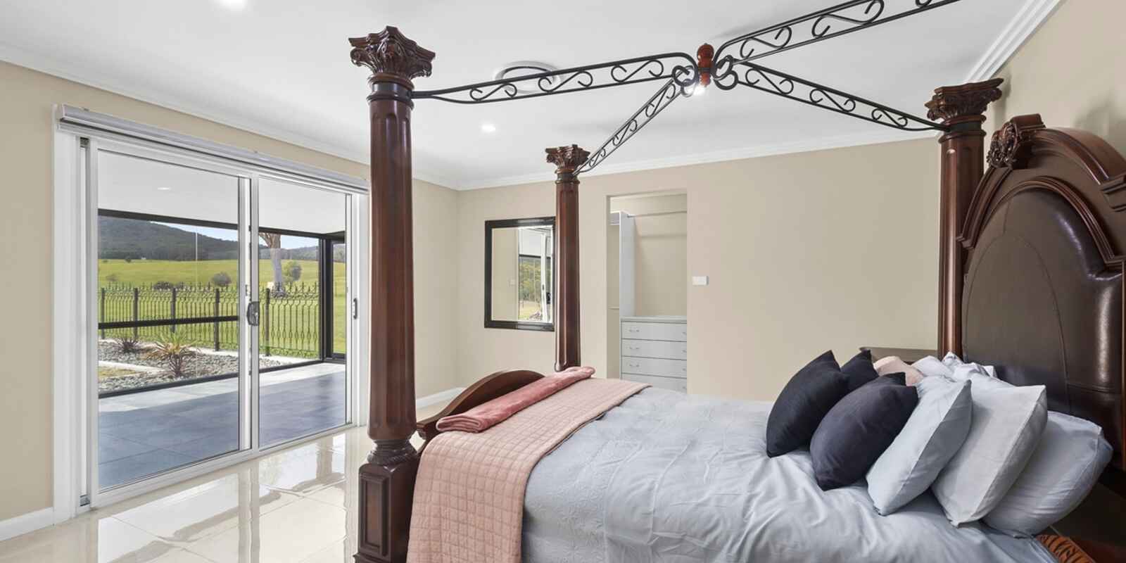 5 Bullus Place Boxers Creek Goulburn